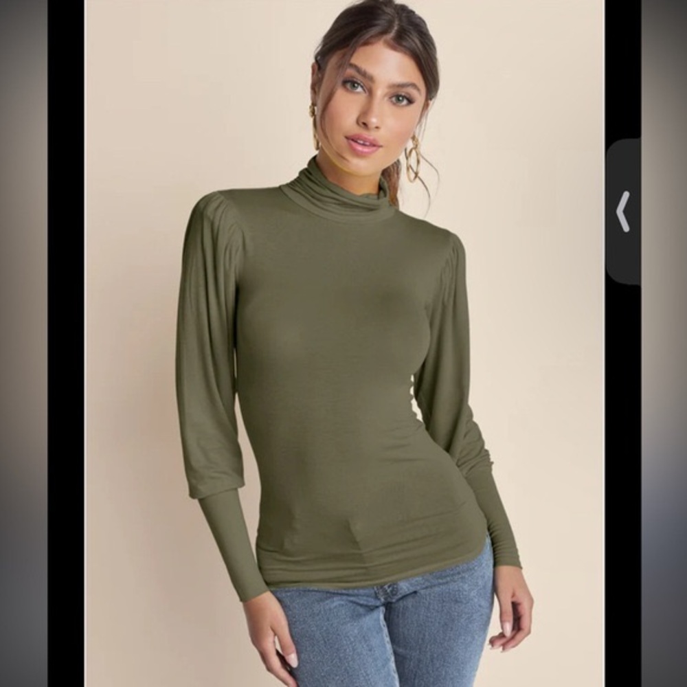 Venus olive green long sleeve turtleneck with peasant sleeve size medium